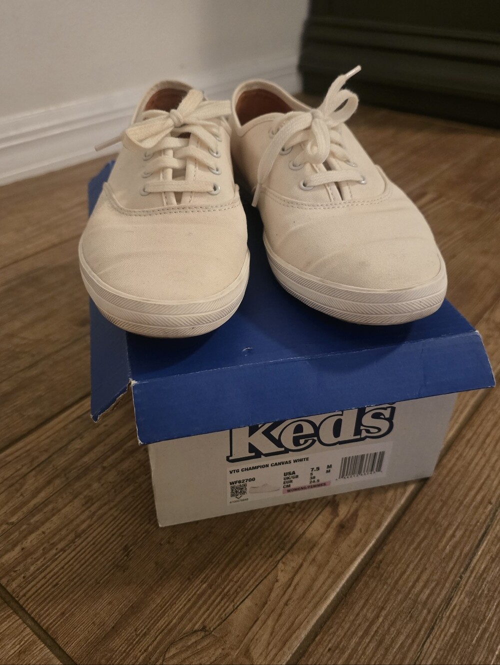 Vintage Womens Keds In Natural